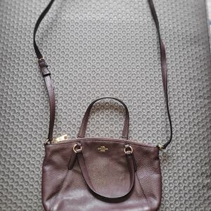 Coach Small Crossbody Wine Coloured